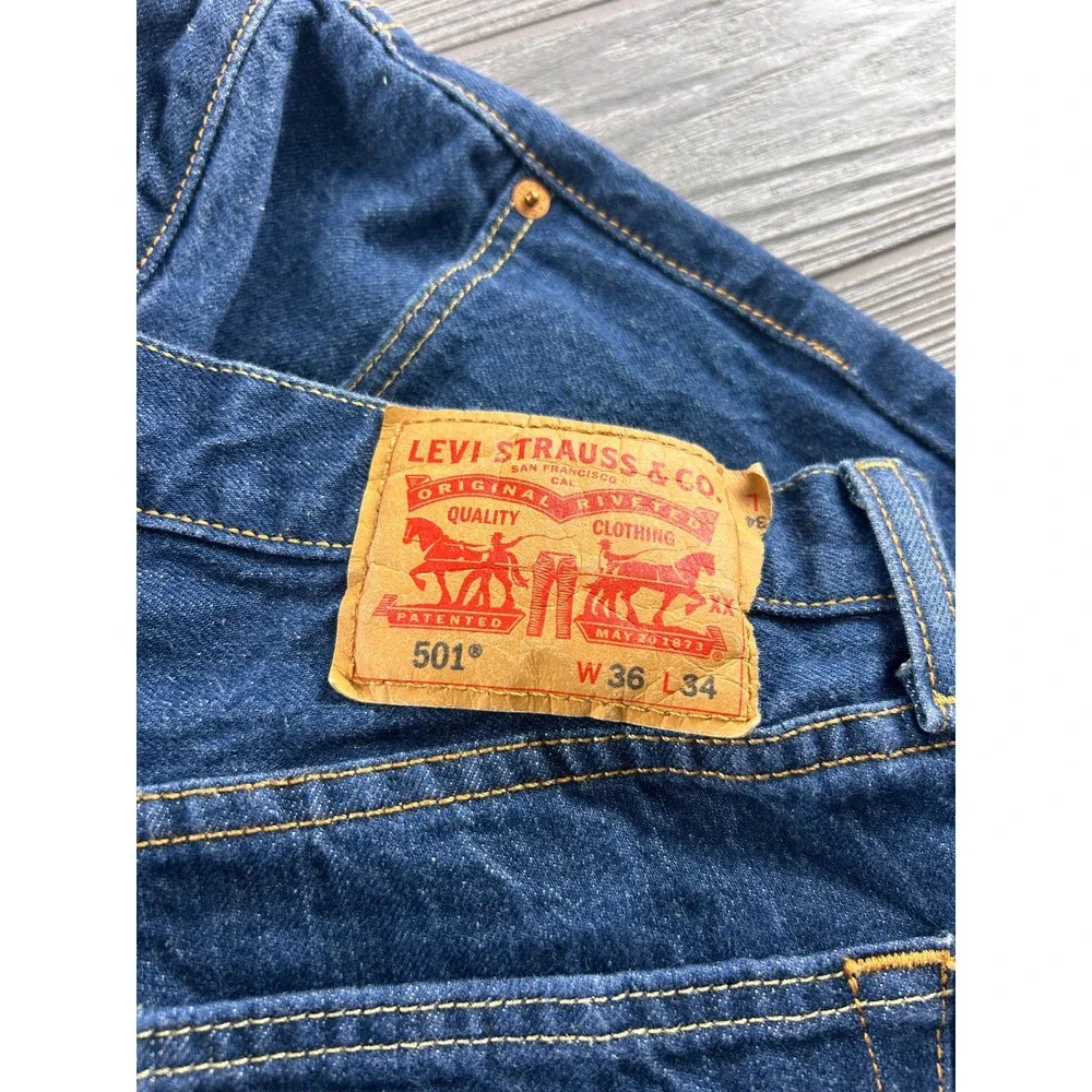Levis 501 Original Fit Jeans Mens 36x34 Dark Wash Indigo Blue Cotton Button Fly
